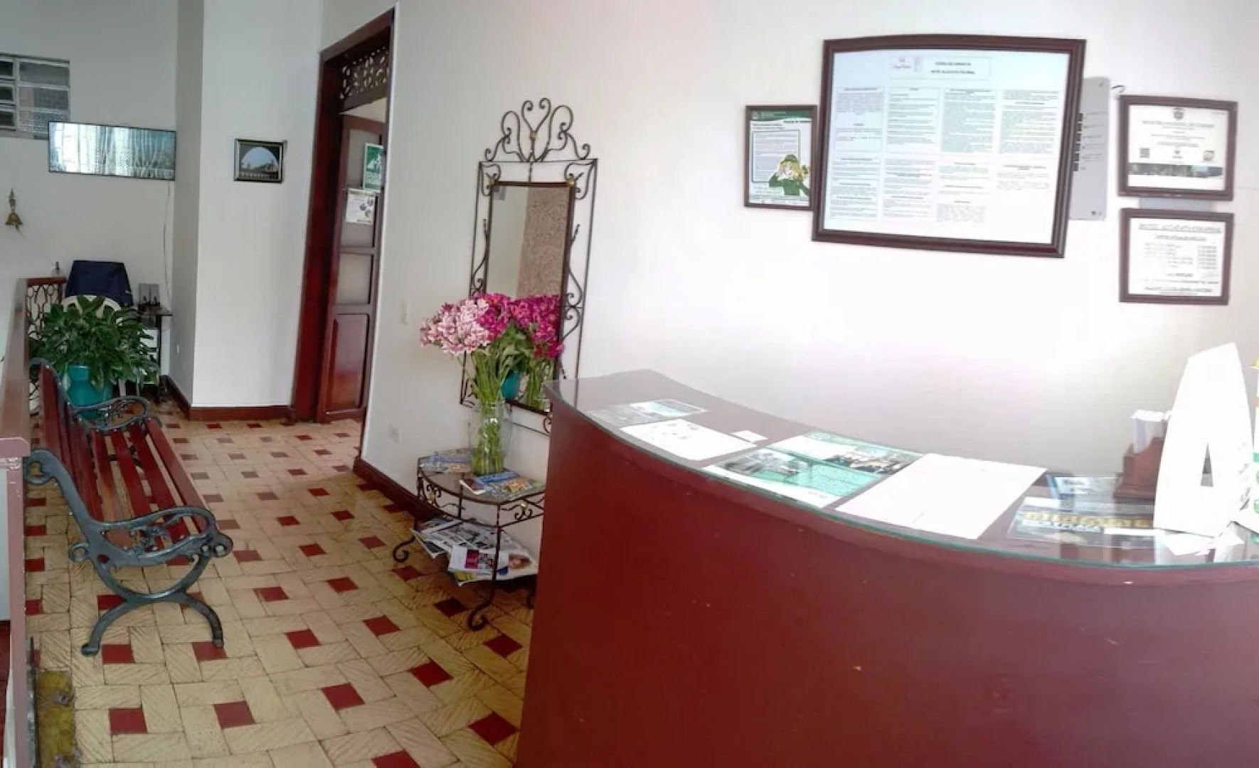 Hotel Alcayata Colonial