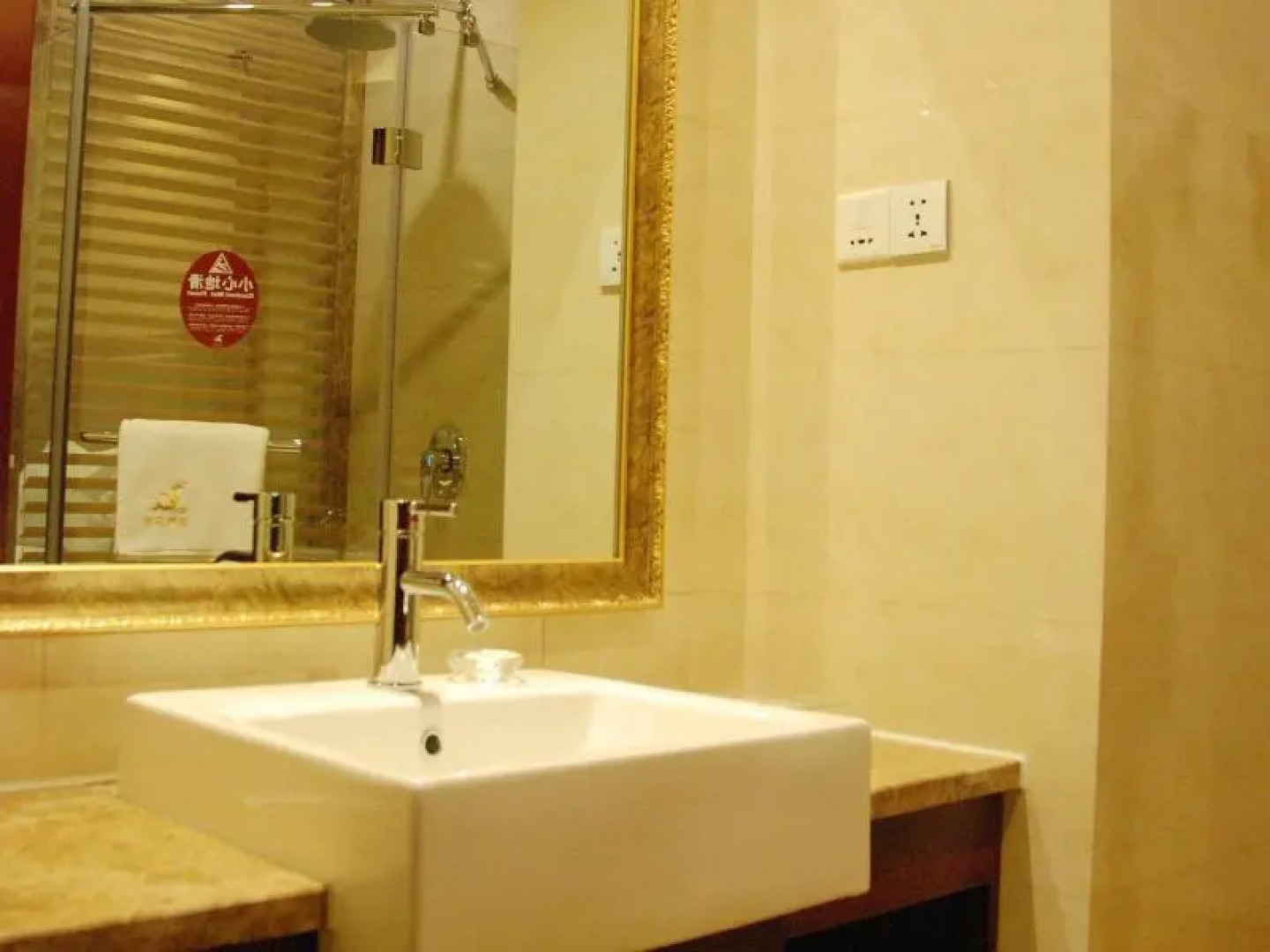 GreenTree Eastern Quzhou Hewu Road Hotel