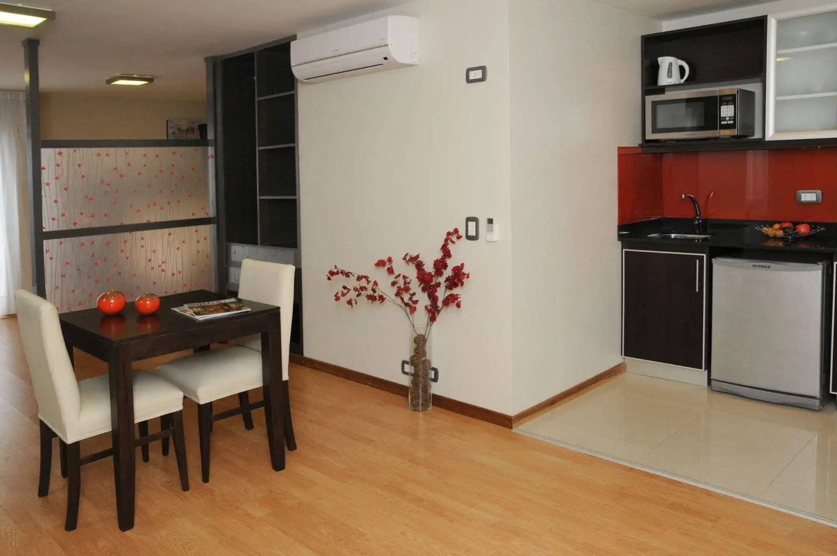 Del Bono Suites Art Hotel