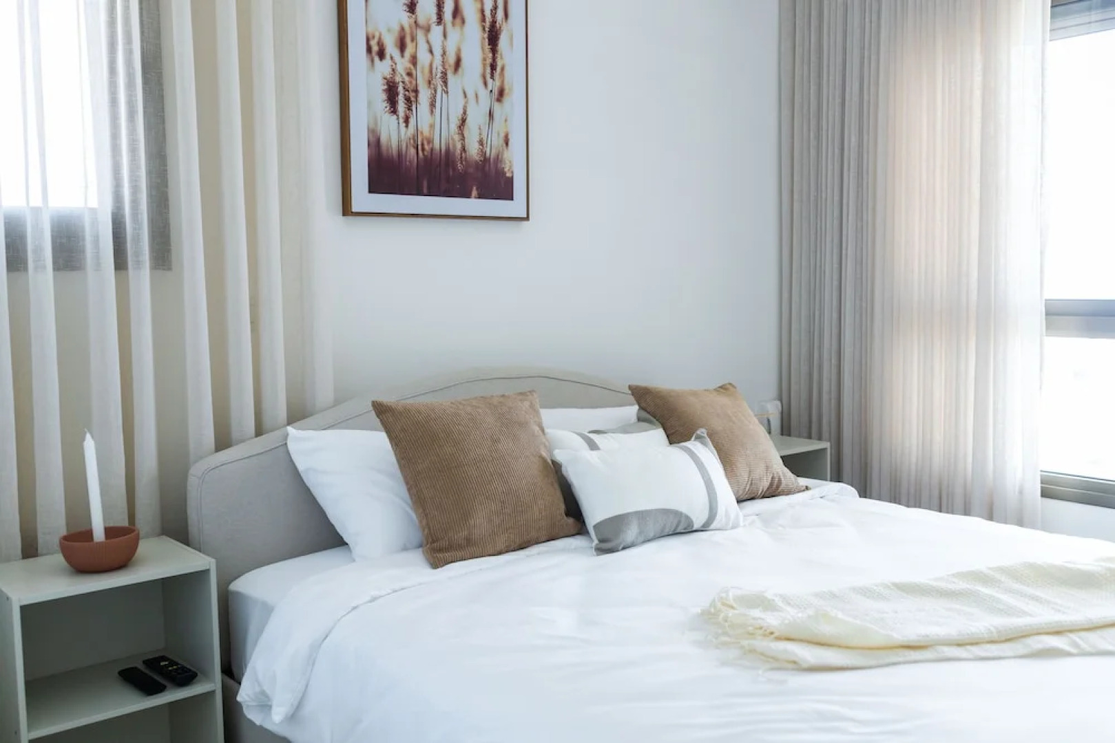 SeaFront Luxurious 3 BR Apartment