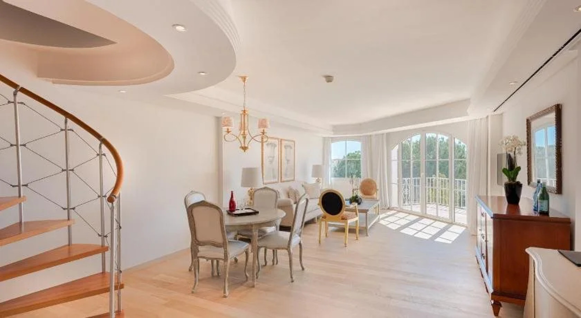 Healthouse Apartments