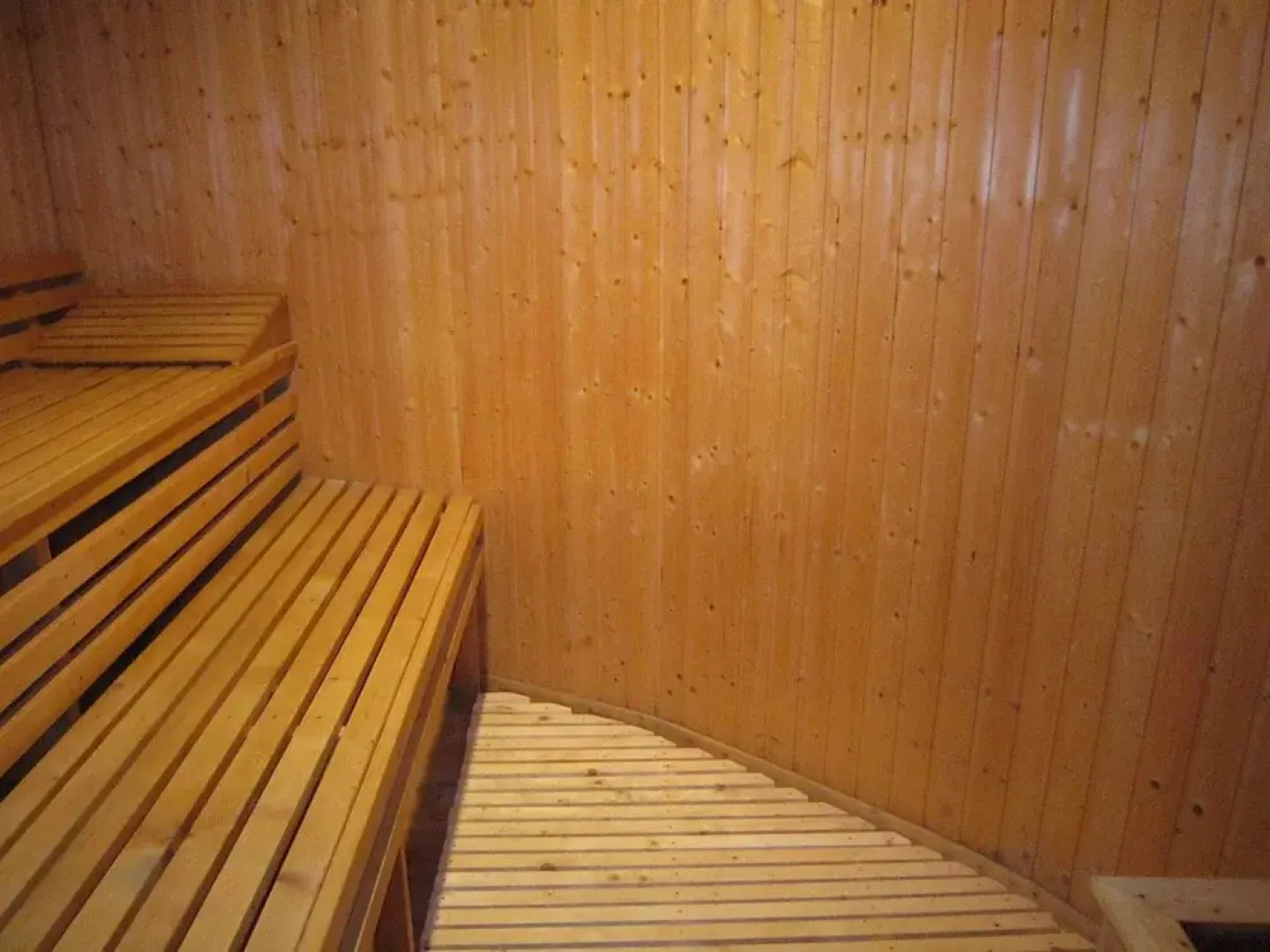 Strotzbusch Forest Hideaway