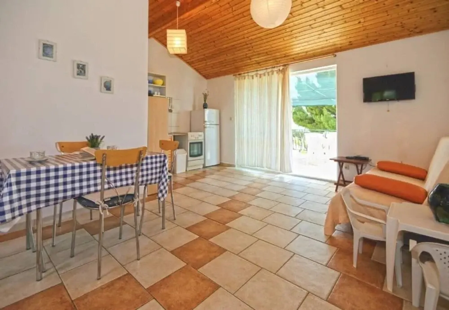 Josip - 100 m From Beach - A5