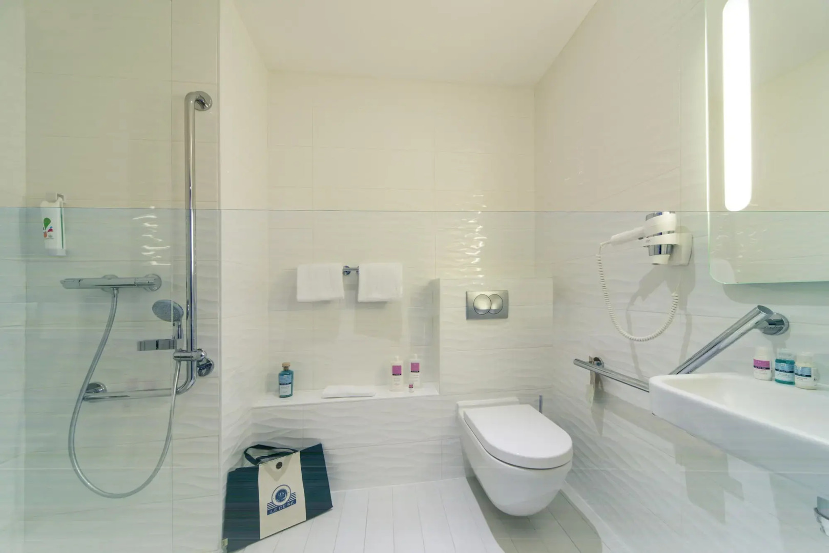 ibis Styles La Rochelle Centre Vieux Port