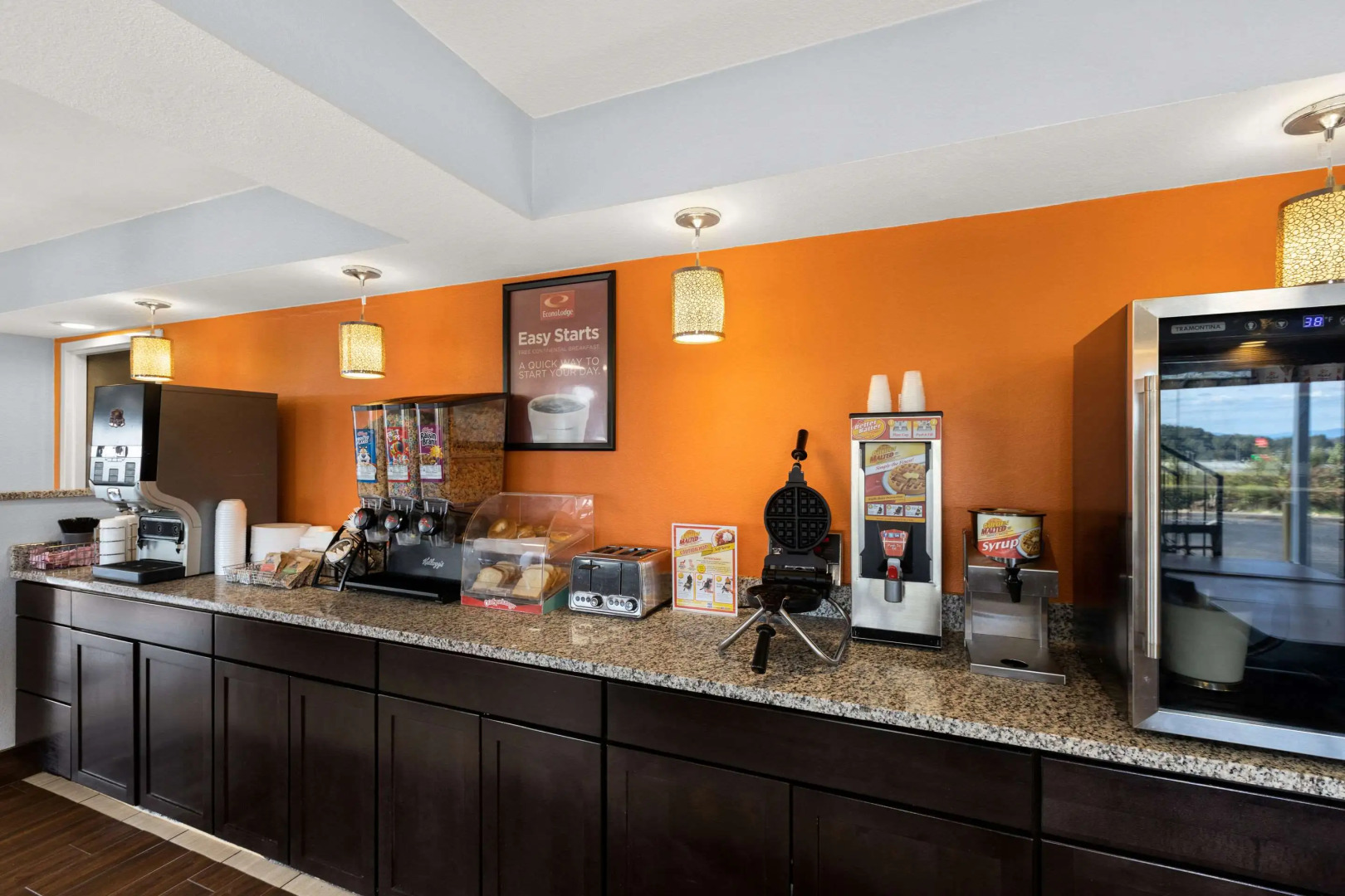 Econo Lodge White Pine Morristown I-81 & I-40 Split