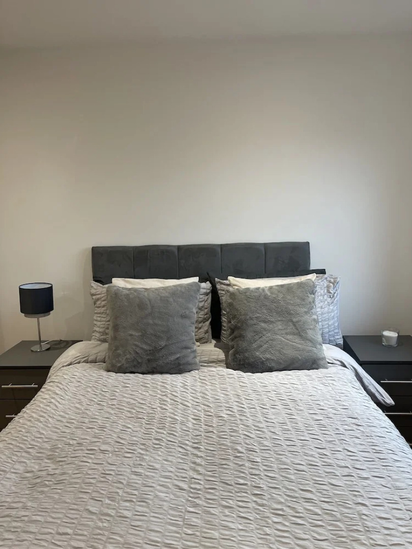 Spacious 2-bed Apartment in Whyteleafe