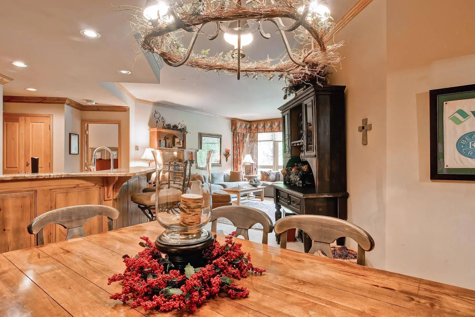 Highlands Westview by East West Hospitality