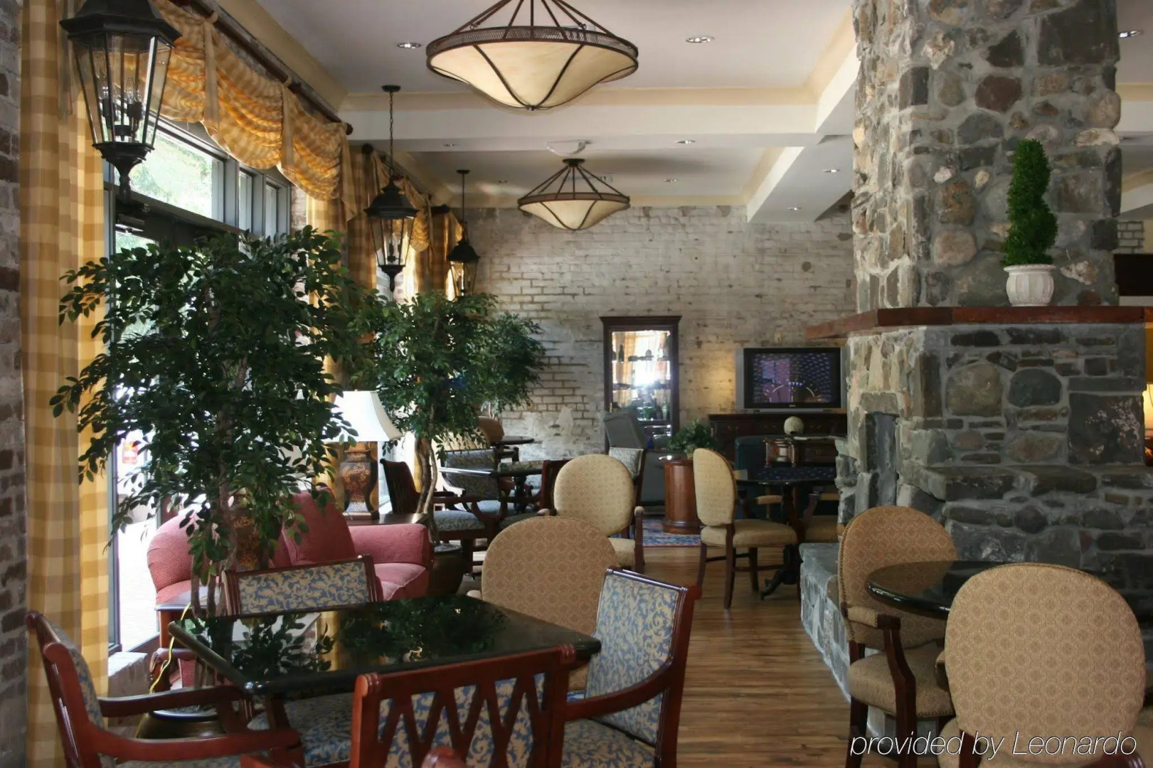 Staybridge Suites Savannah Historic District by IHG