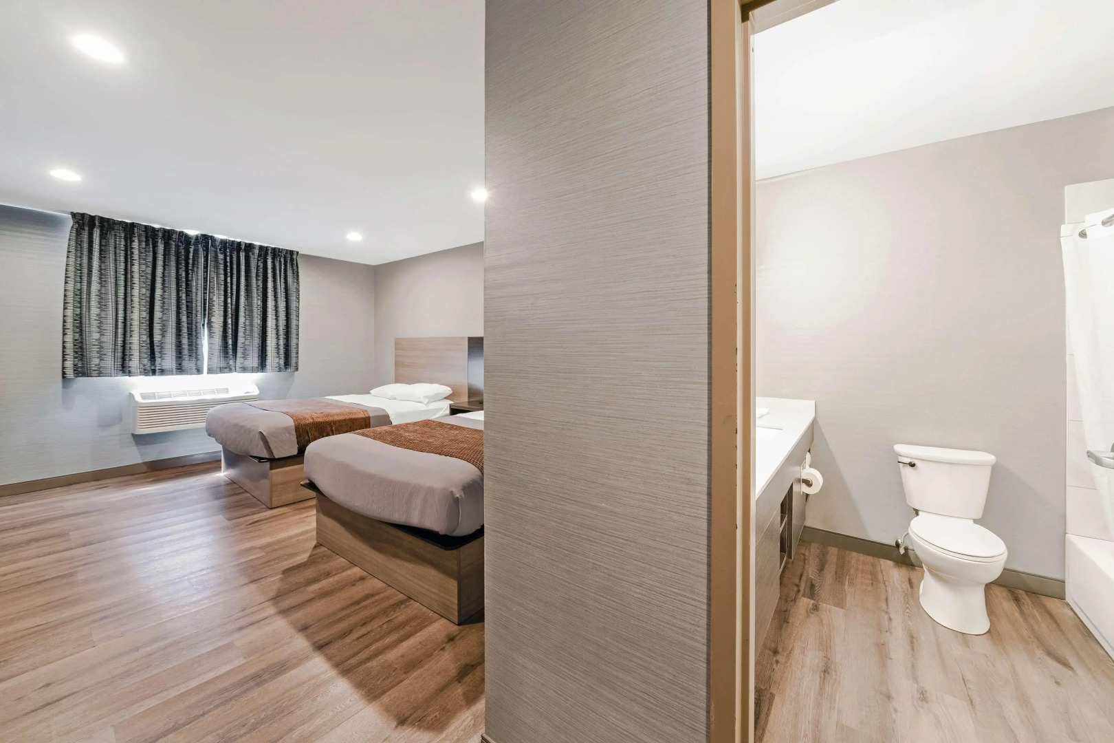 Americas Best Value Inn Foxboro