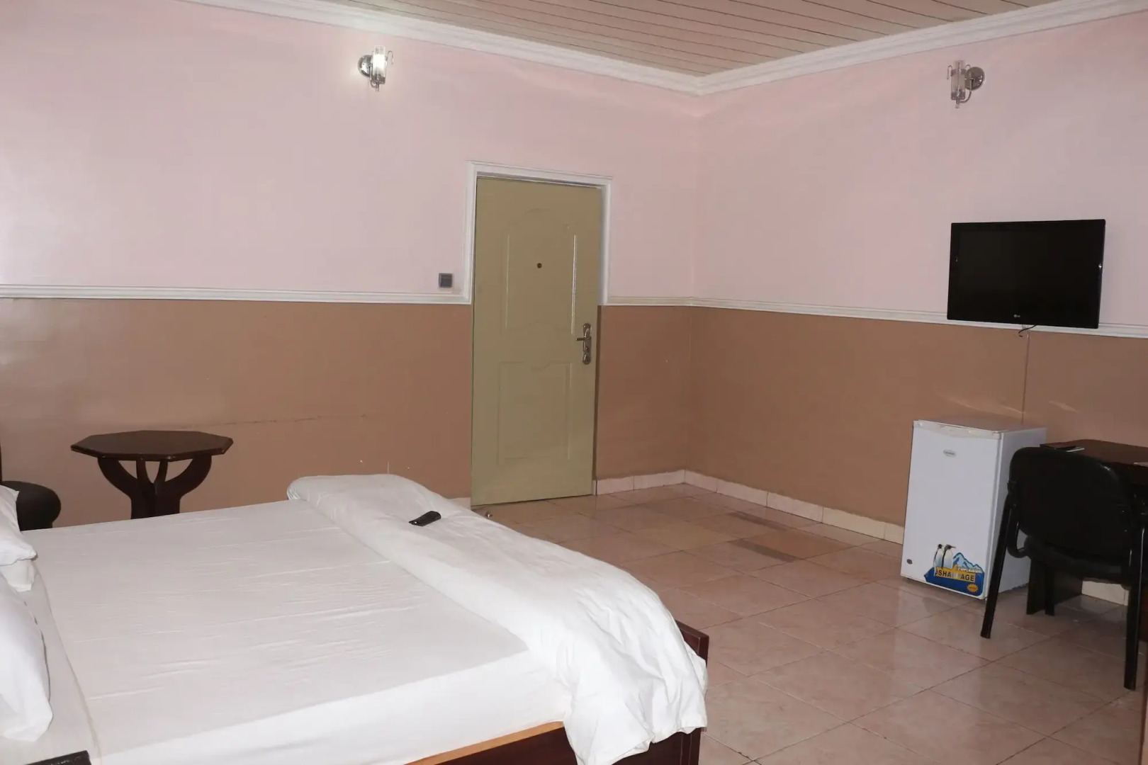 New Point Hotel And Suites