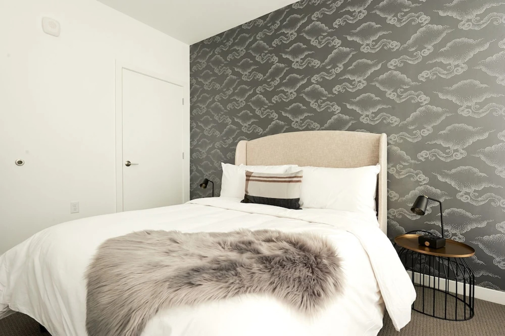 Vibrant Uptown Suites by Sonder