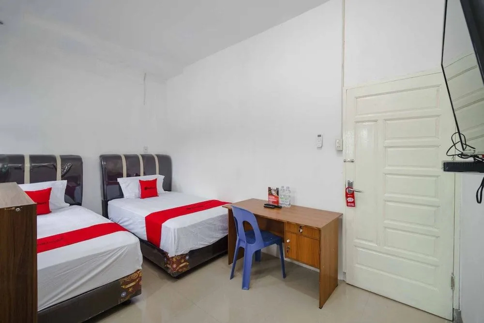 RedDoorz Syariah near Stasiun Kereta Api Kisaran