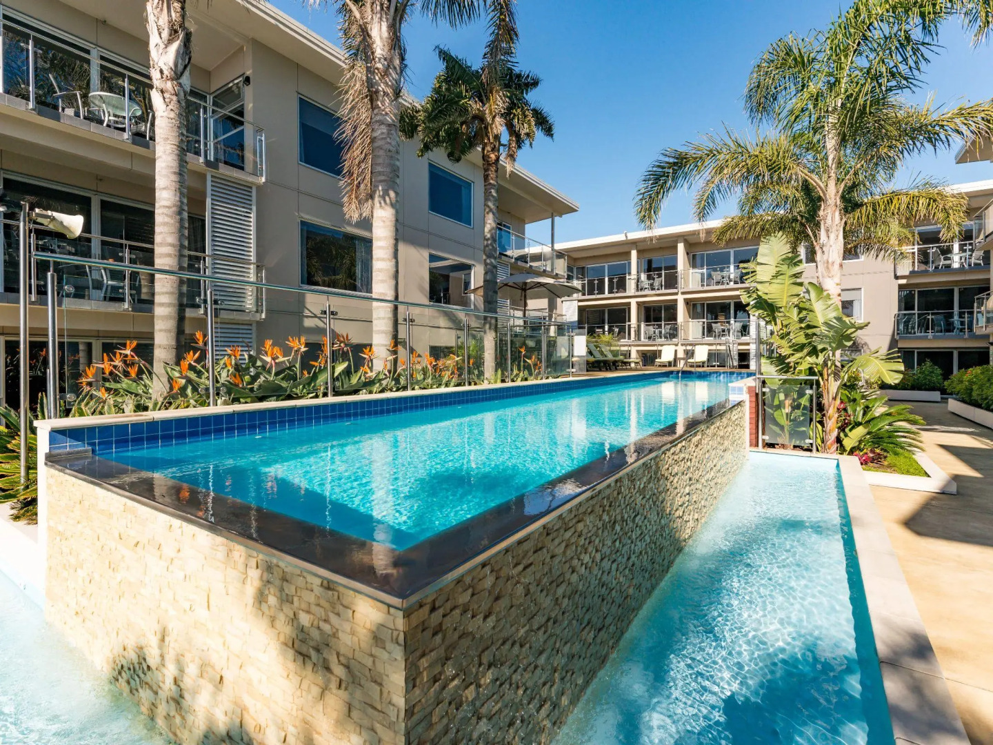 Edgewater Palms Apartments