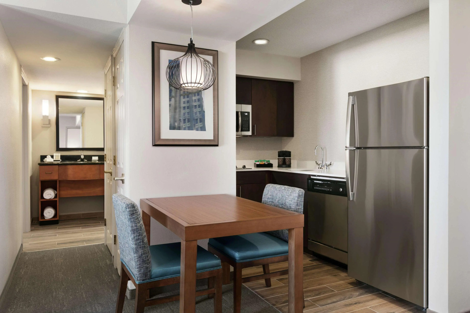 Homewood Suites by Hilton Kansas City-Airport