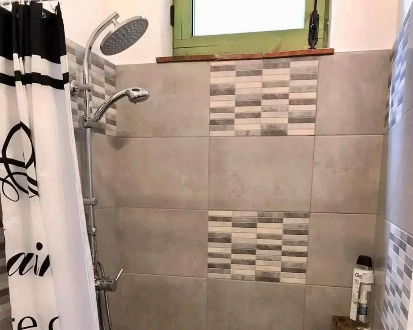 Aurora 2-bed Cottage - Sleeps 4 - Montseny Park