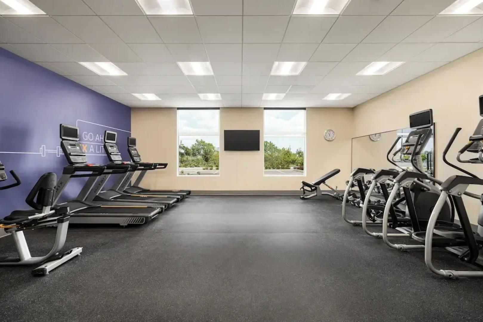 Holiday Inn Express Strathroy by IHG