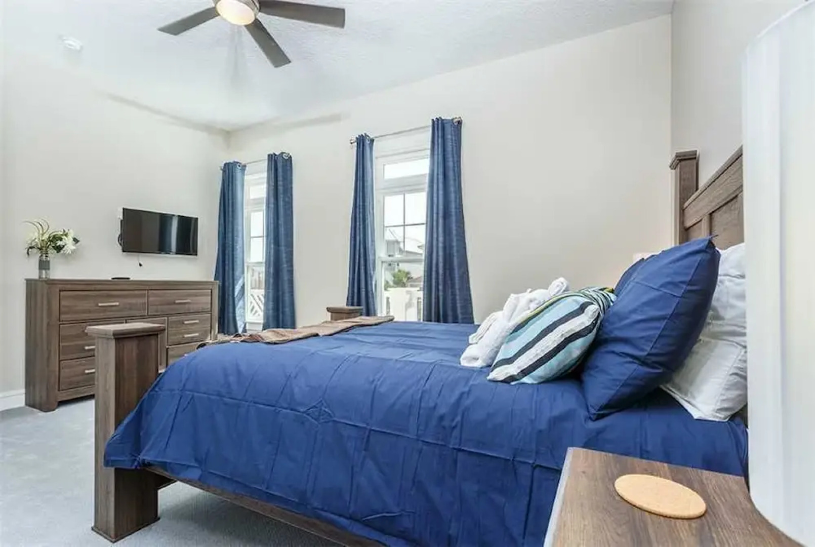 Hawks Cove - Six Bedroom Home