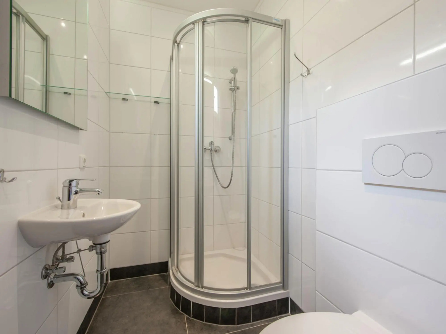 Enticing Holiday Home in Dahlem with Roofed Terrace