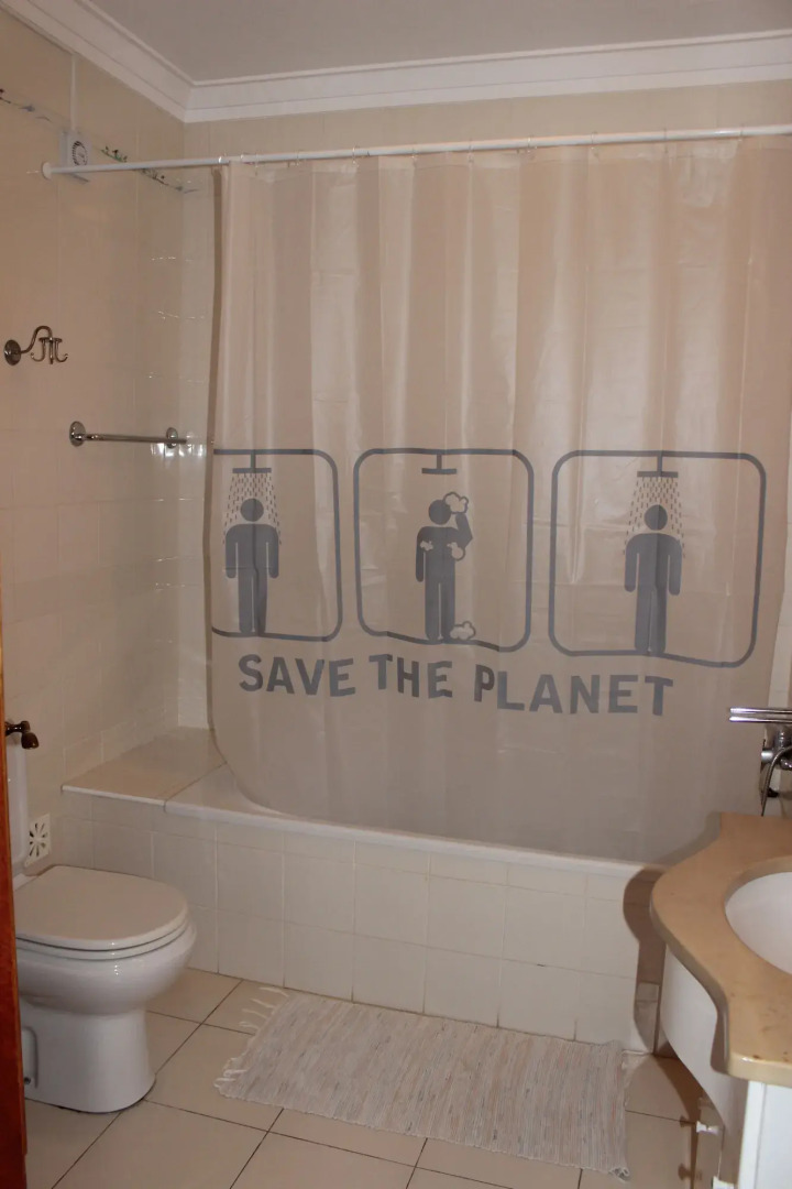 Ericeira Chill Hill Hostel & Private Rooms