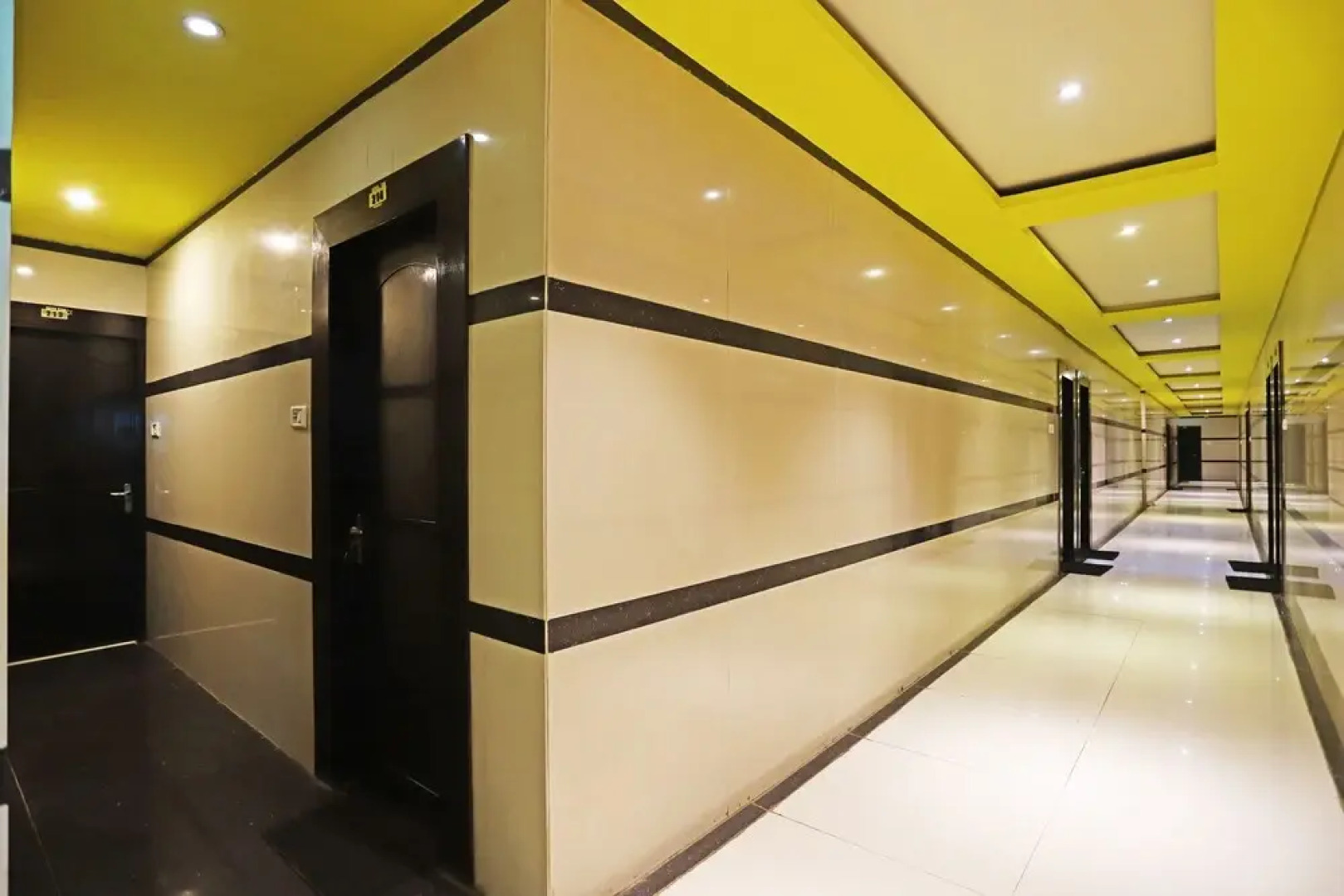 OYO 46604 Hotel Star