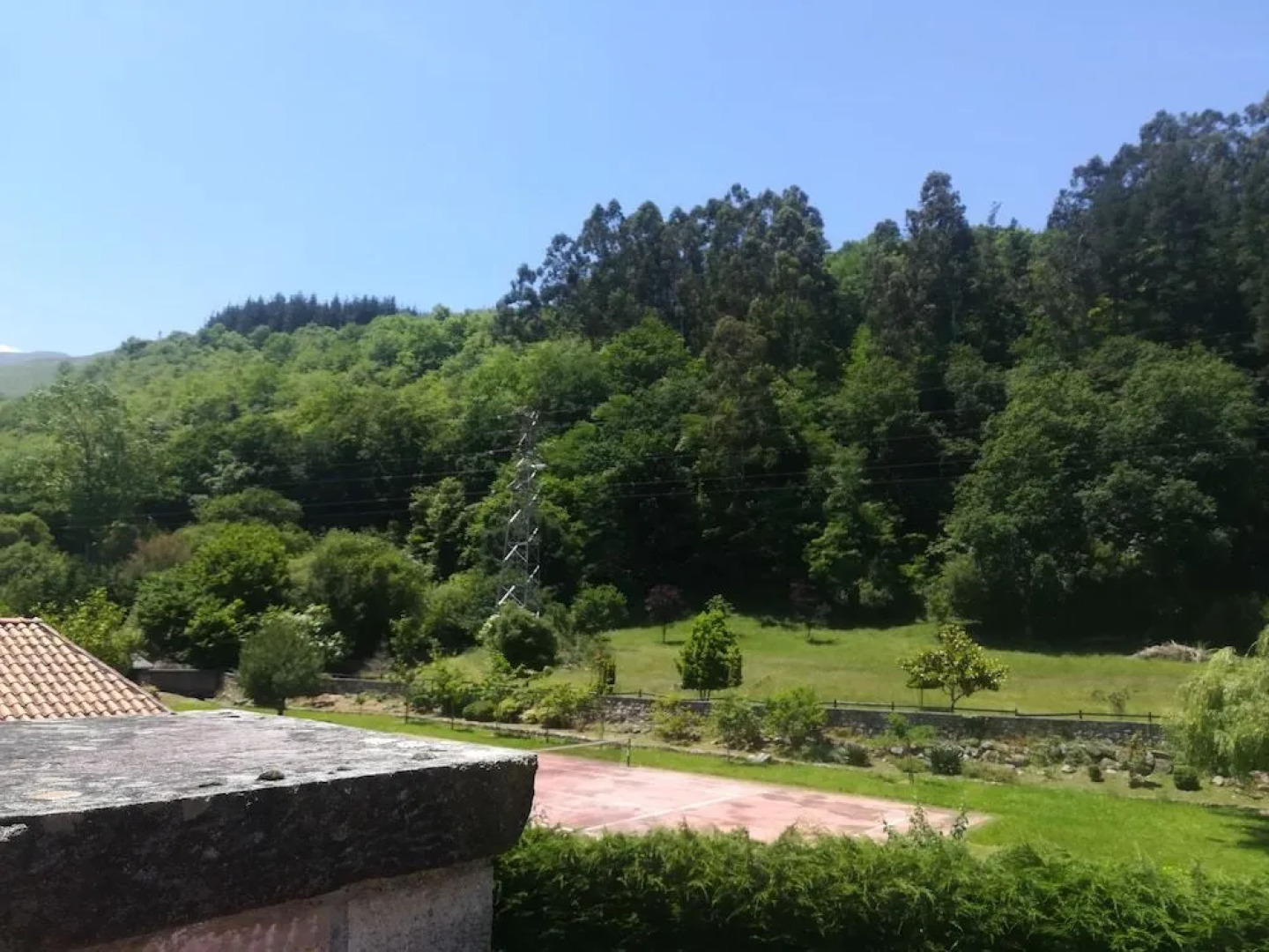 El Roblón De Cabuerniga