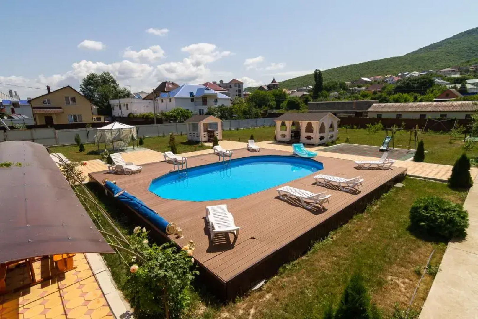 Laskovyy Bereg Guest House