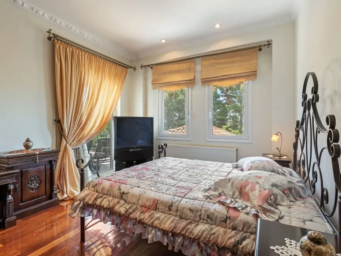 Lavish Villa in Archaia Korinthos With Swimming Pool