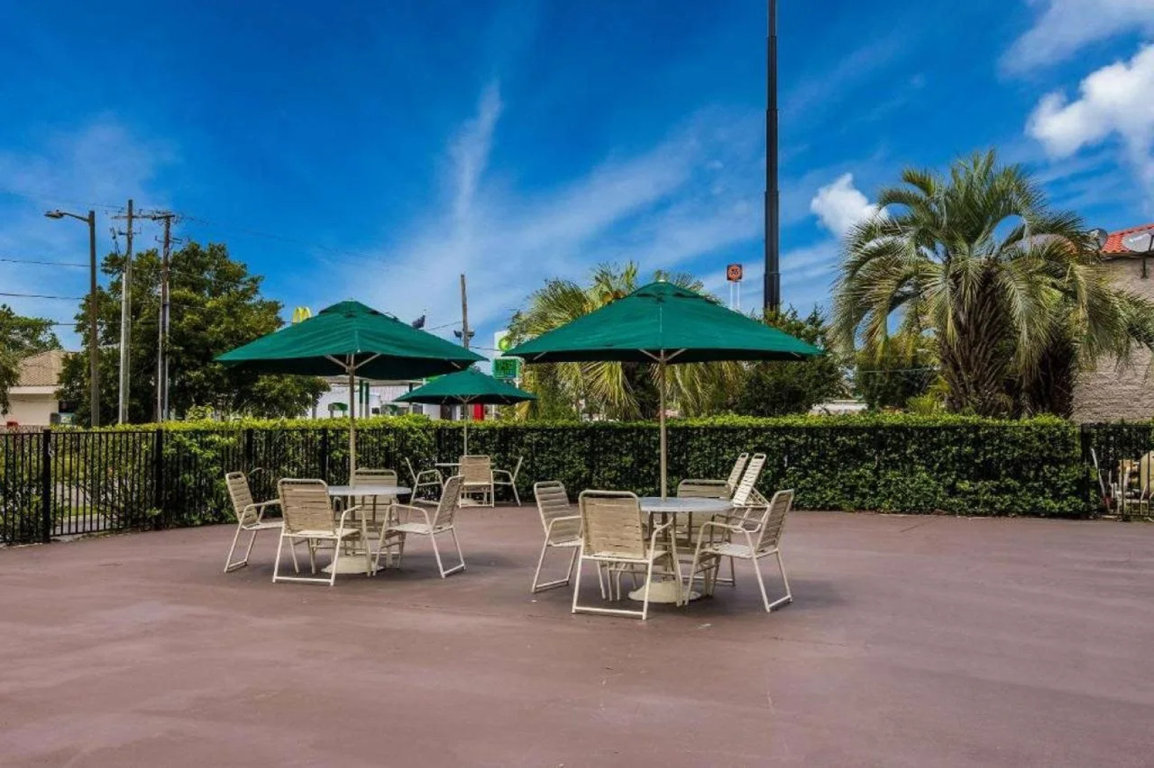 Super 8 by Wyndham Savannah