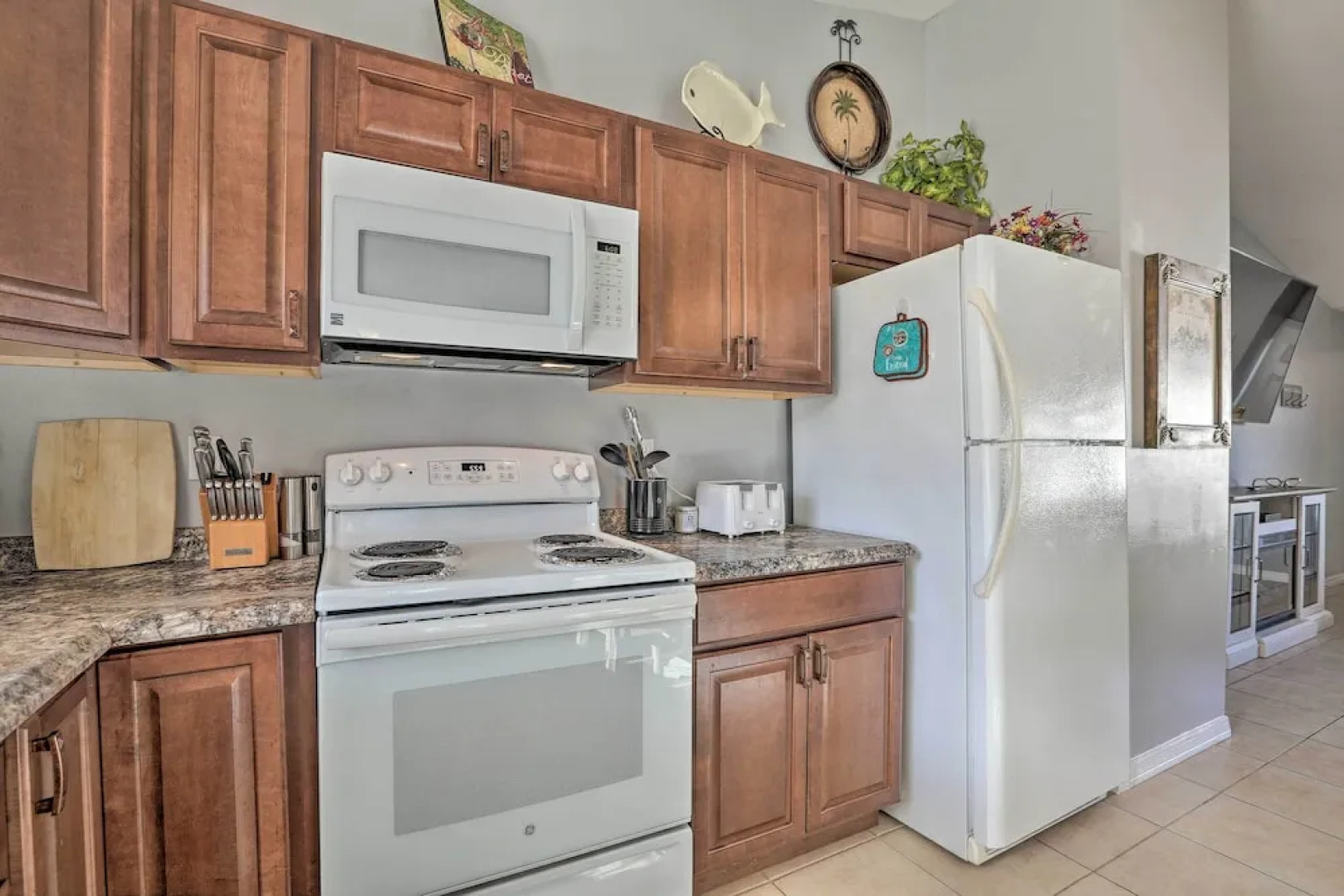 Condo w/ Screened-in Porch, 1 Mi to Sebring Golf!