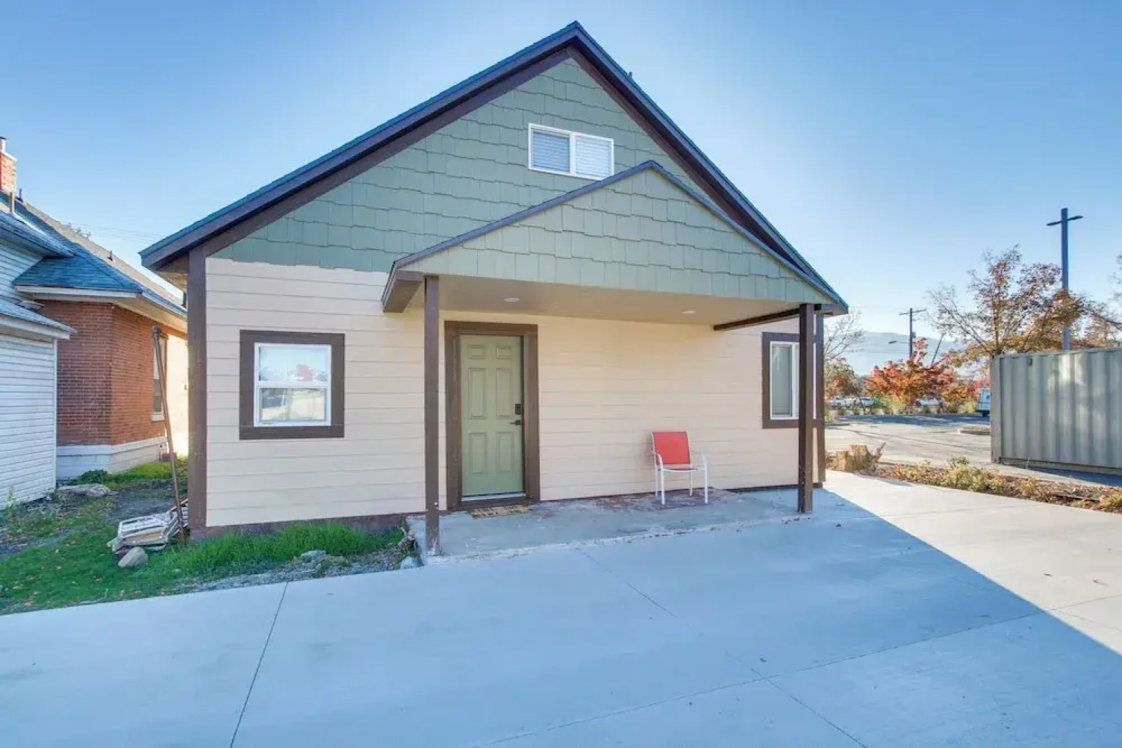 Stylish Logan Retreat w/ Smart TV + Central A/c!