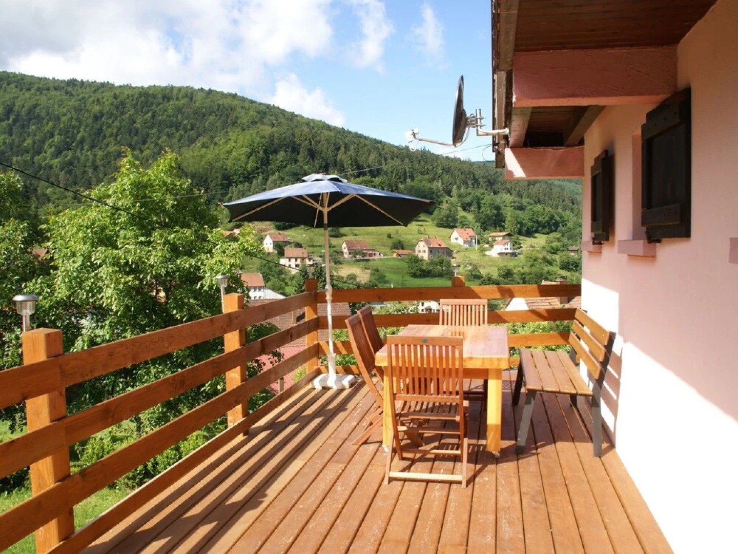 Comfortable Holiday Home with Fenced Garden in Natzwiller