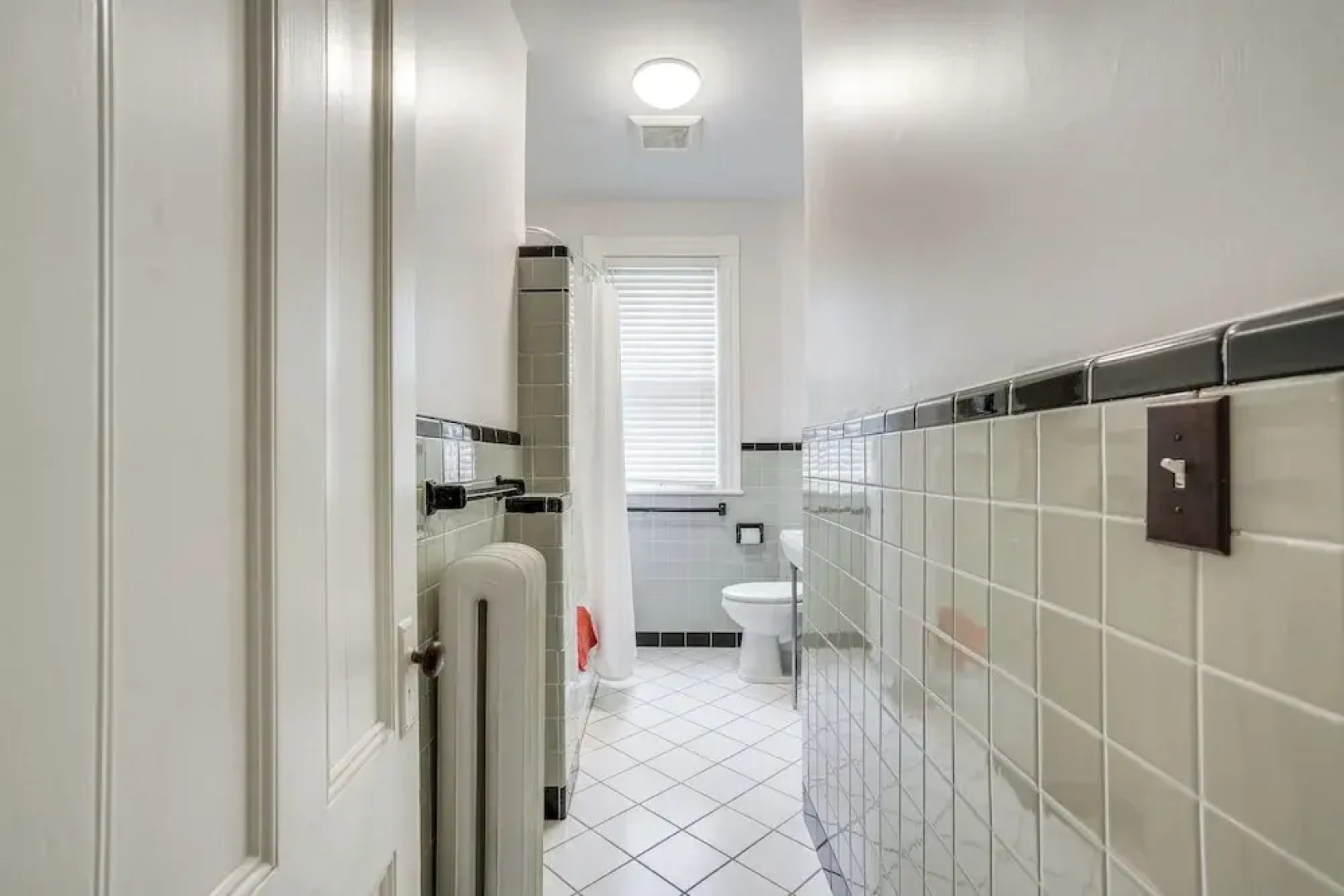 Walk to Harvard Square: Apartment in Cambridge