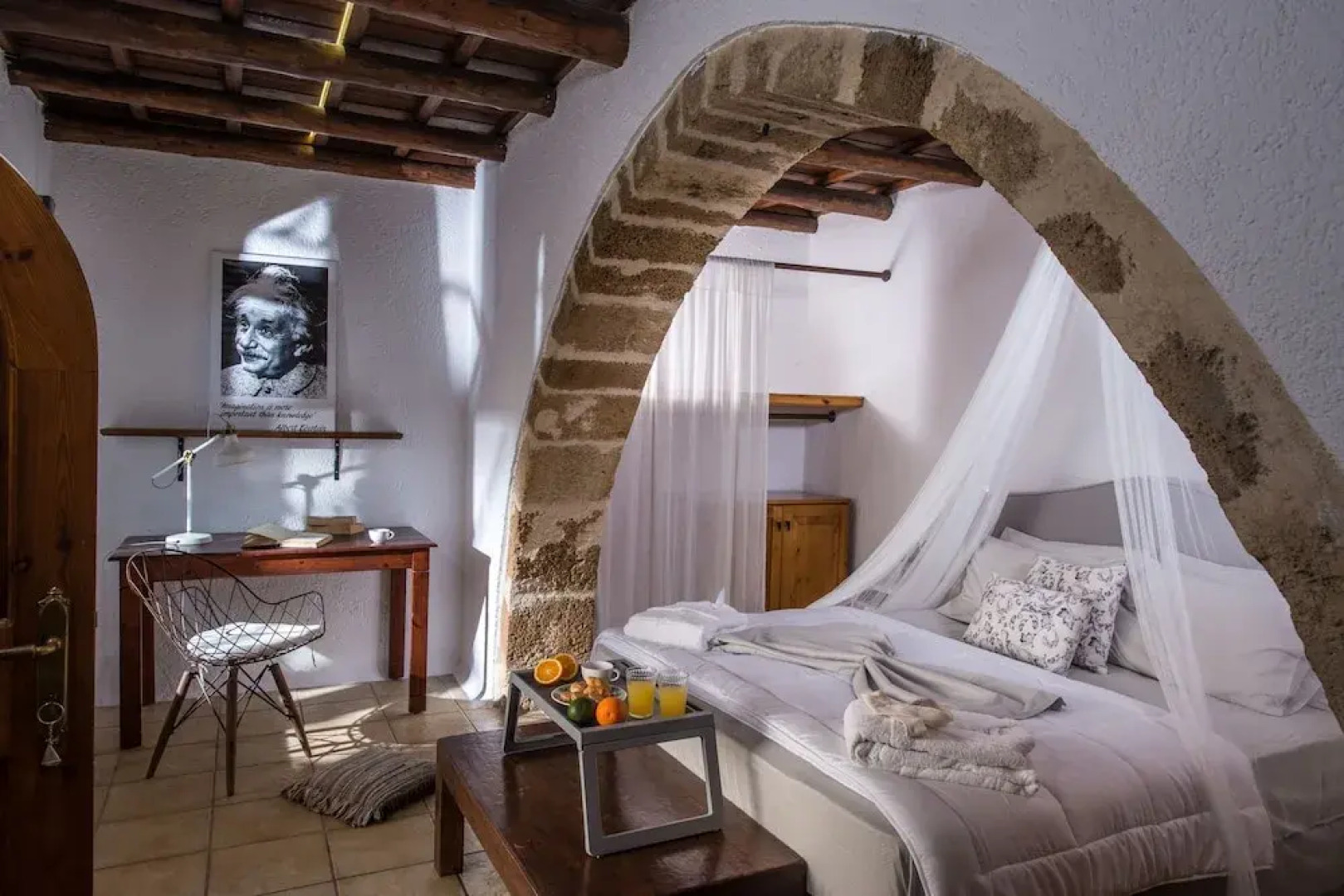 Koutouloufari House by Checkin