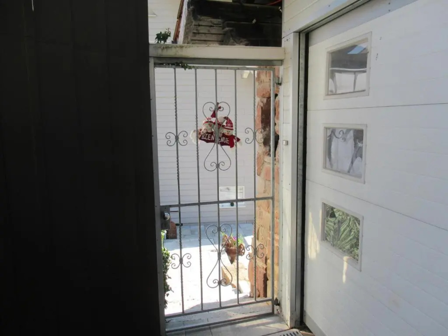 Le Clos D'aure. (Adults Only)