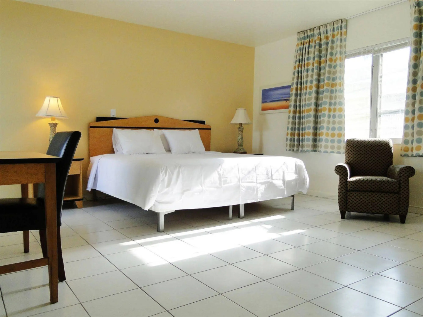 Great Escape Apartments by Lowkl