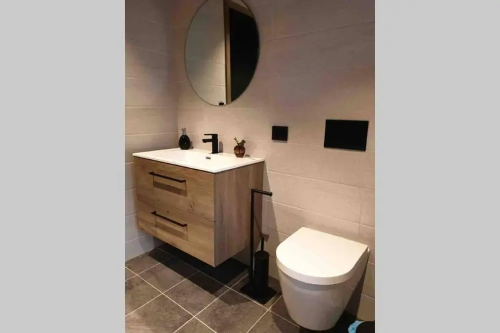 Hytte i Stryn med elbil lader