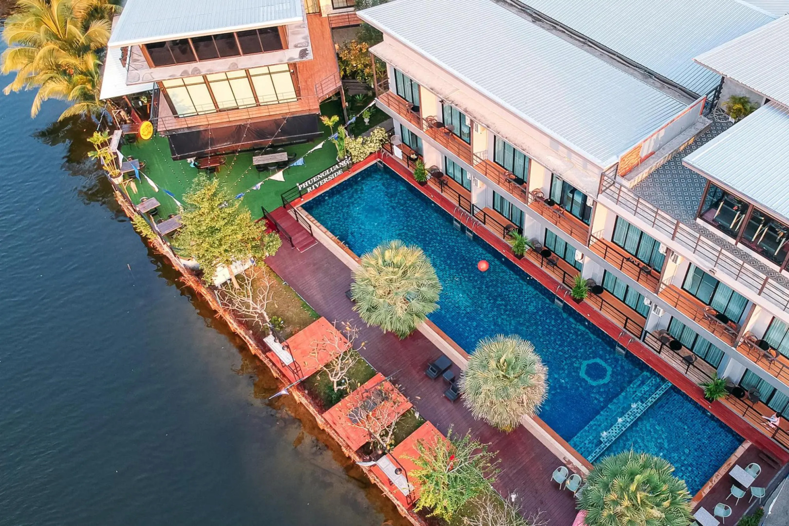 Phuengluang Riverside Hotel Chanthaburi