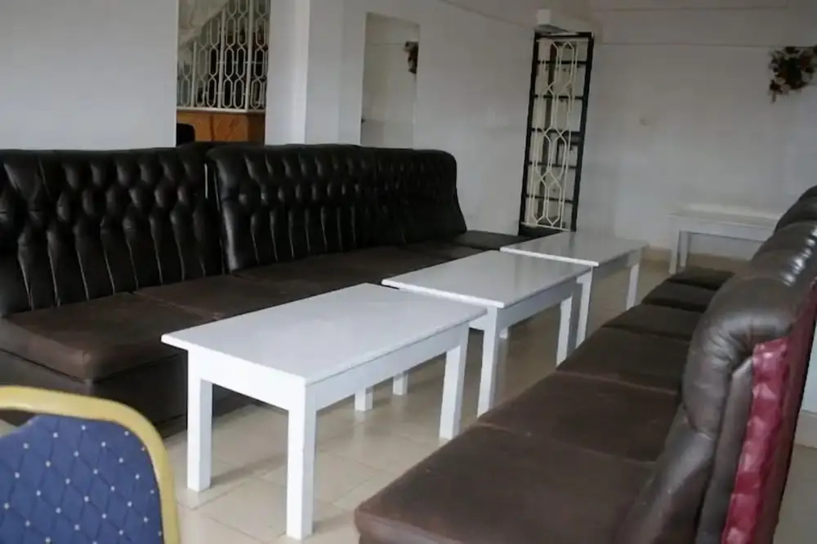 Siaya White Hotel