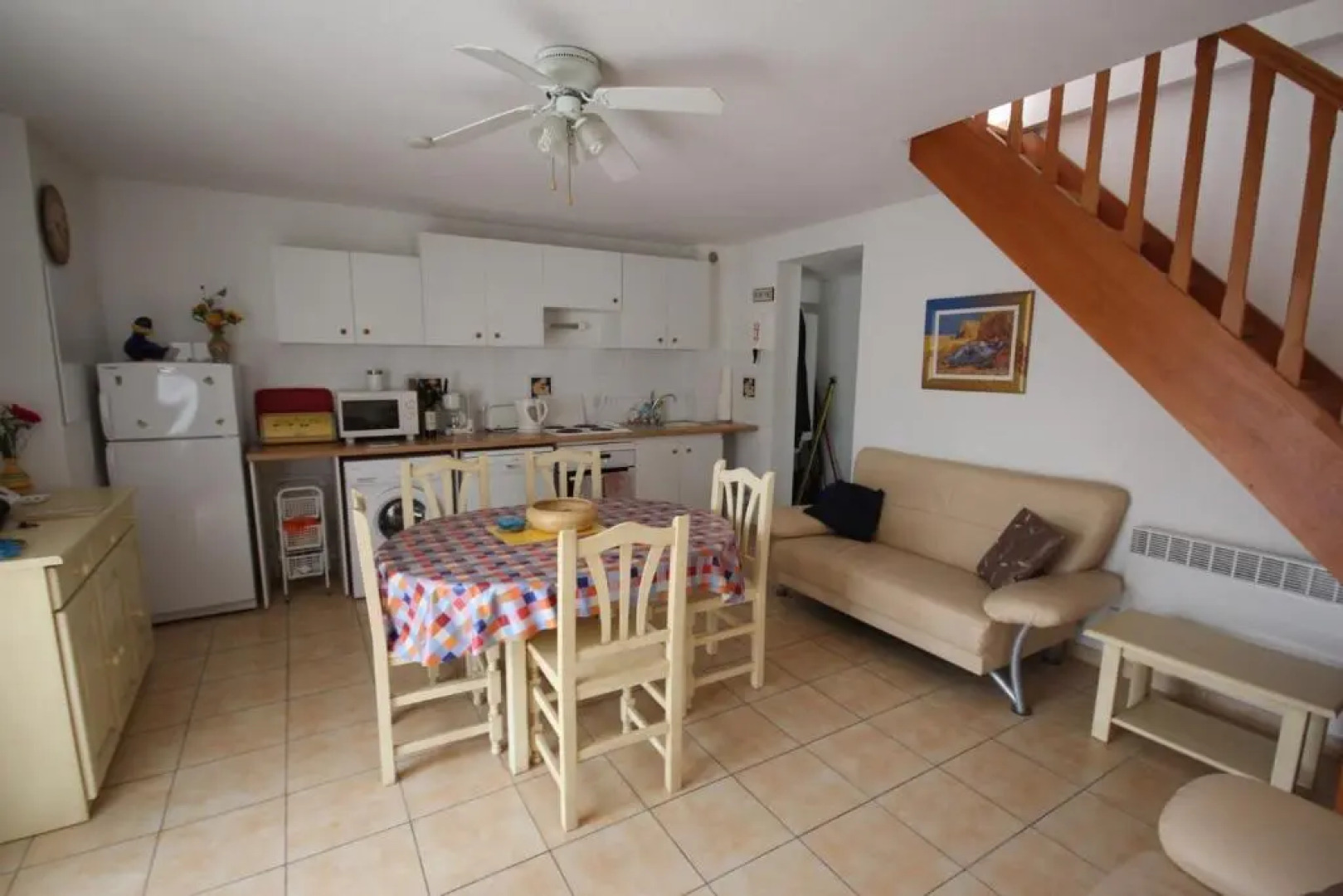 Belle villa 3 chambres 6 couchages grande terrasse sud parking privatif dans résidence sécurisée avec piscine commune 700 m de la mer LRCS174