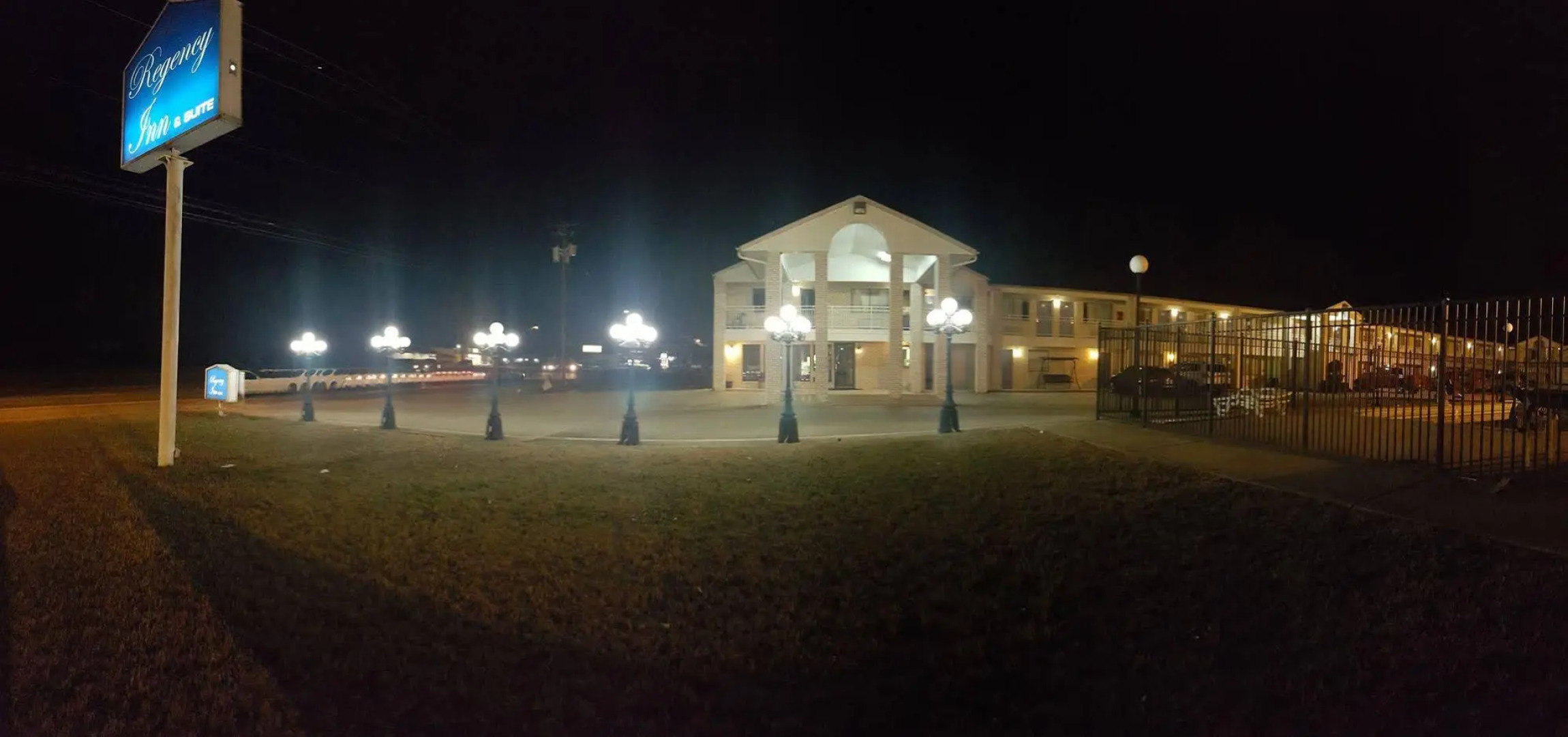 Regency Inn & Suites