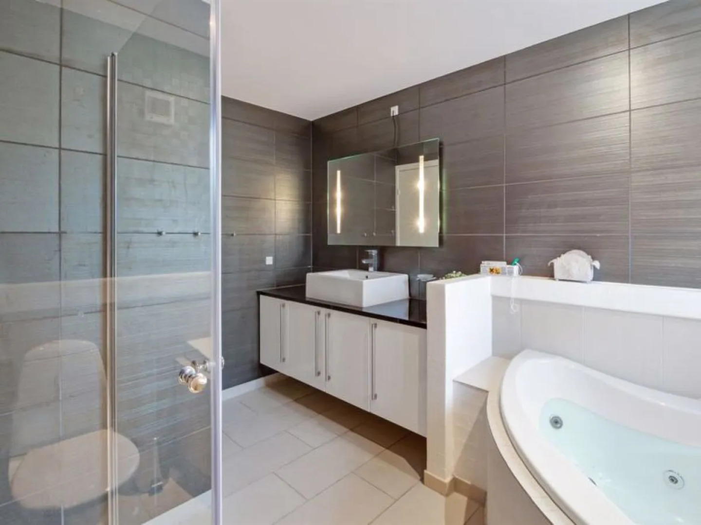 "Theodora" - 700m from the sea in NW Jutland