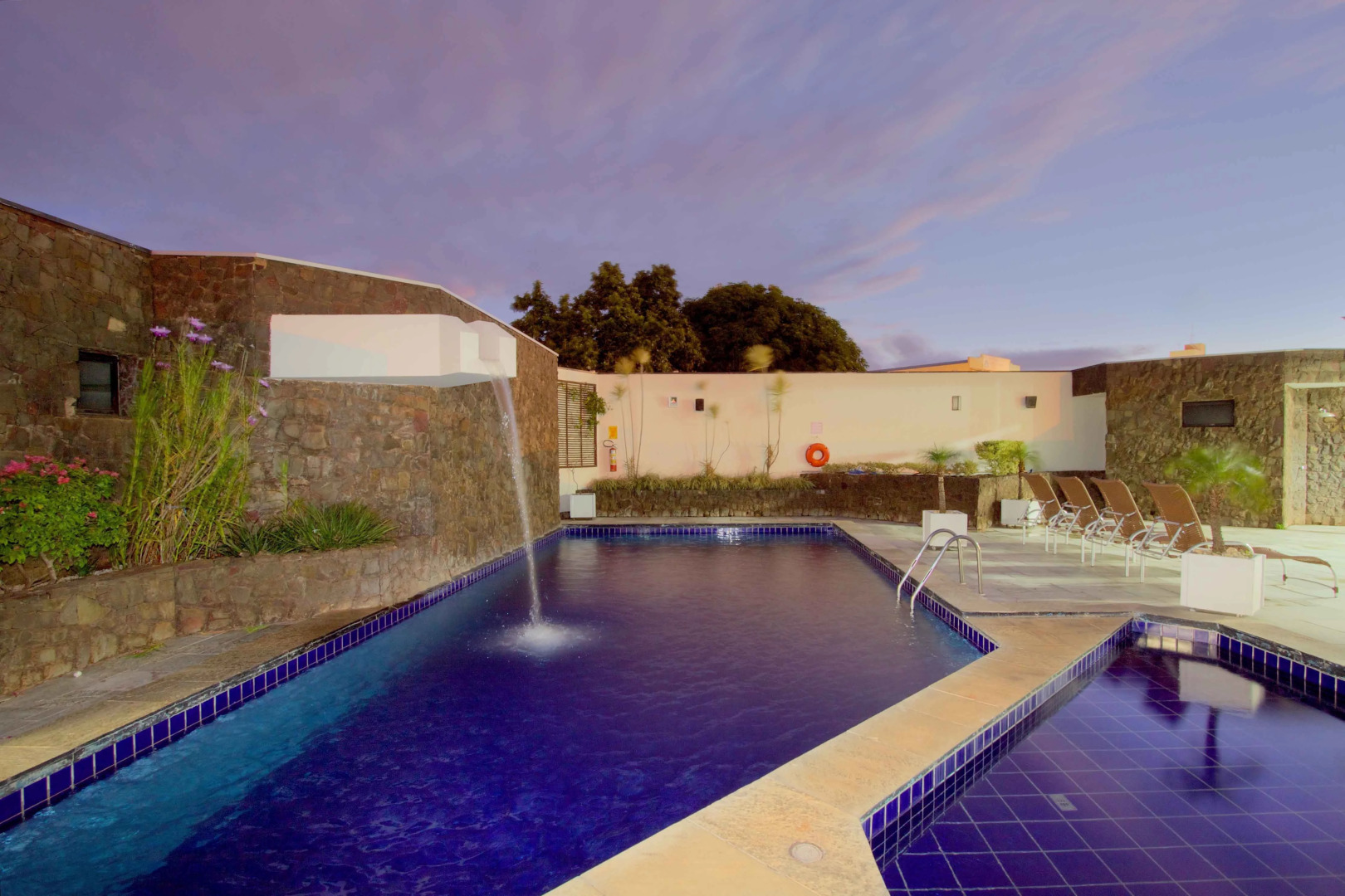 Bristol Exceler Plaza Hotel