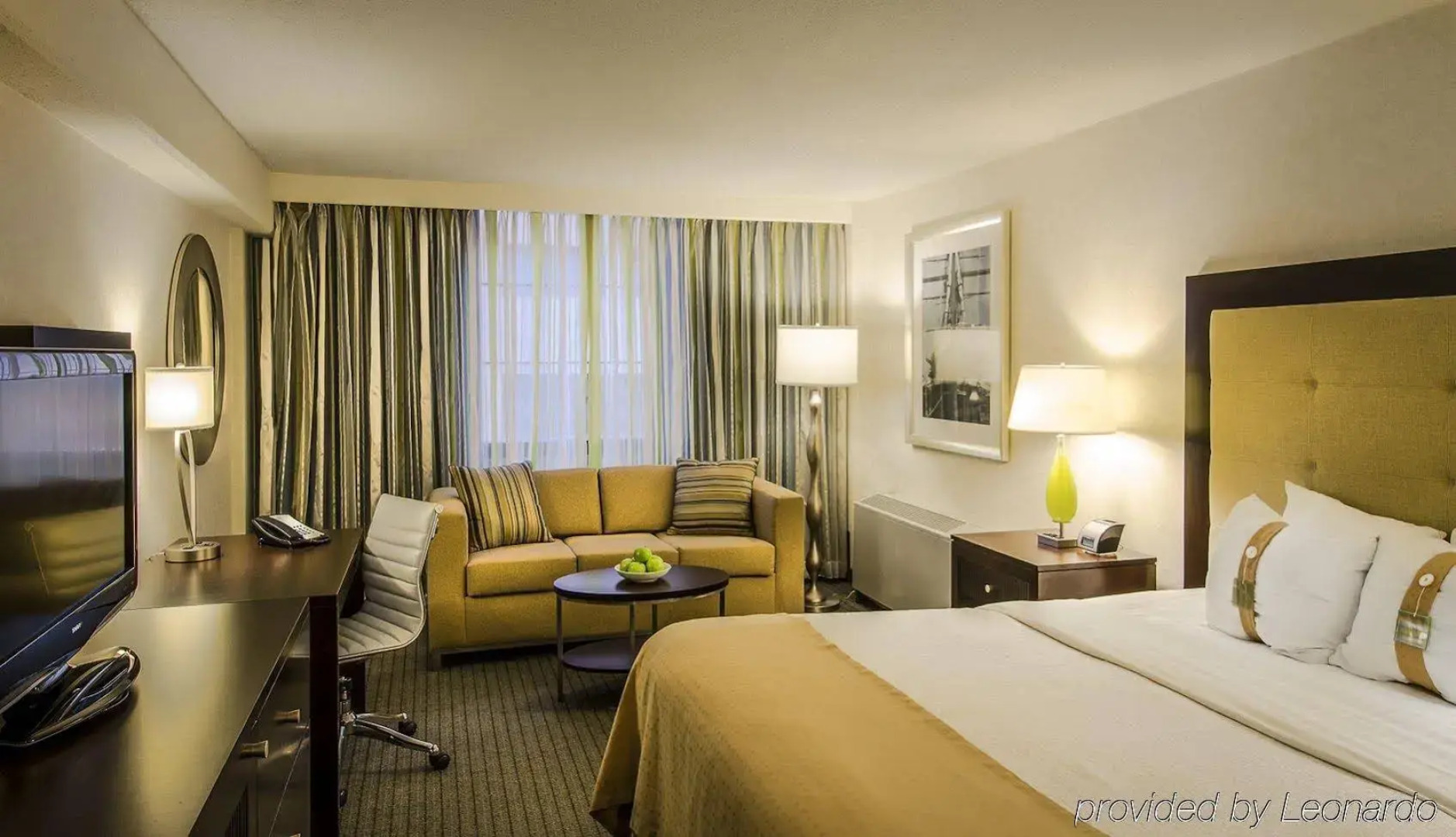 Holiday Inn Baltimore-Inner Harbor