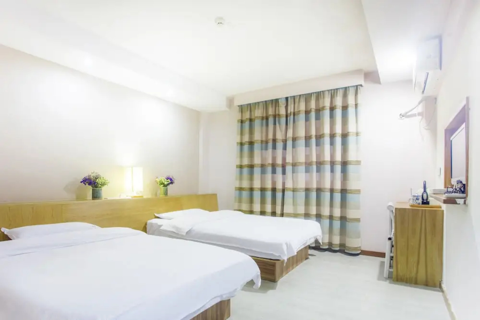 Yangshuo Travelling With Hostel