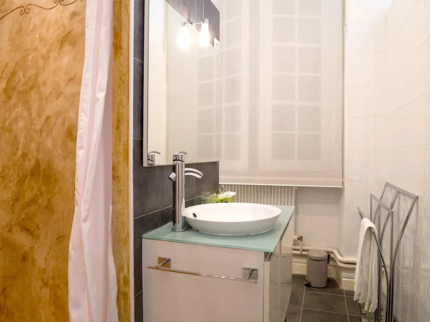 Apartment With 2 Bedrooms in Béziers, With Enclosed Garden and Wifi -