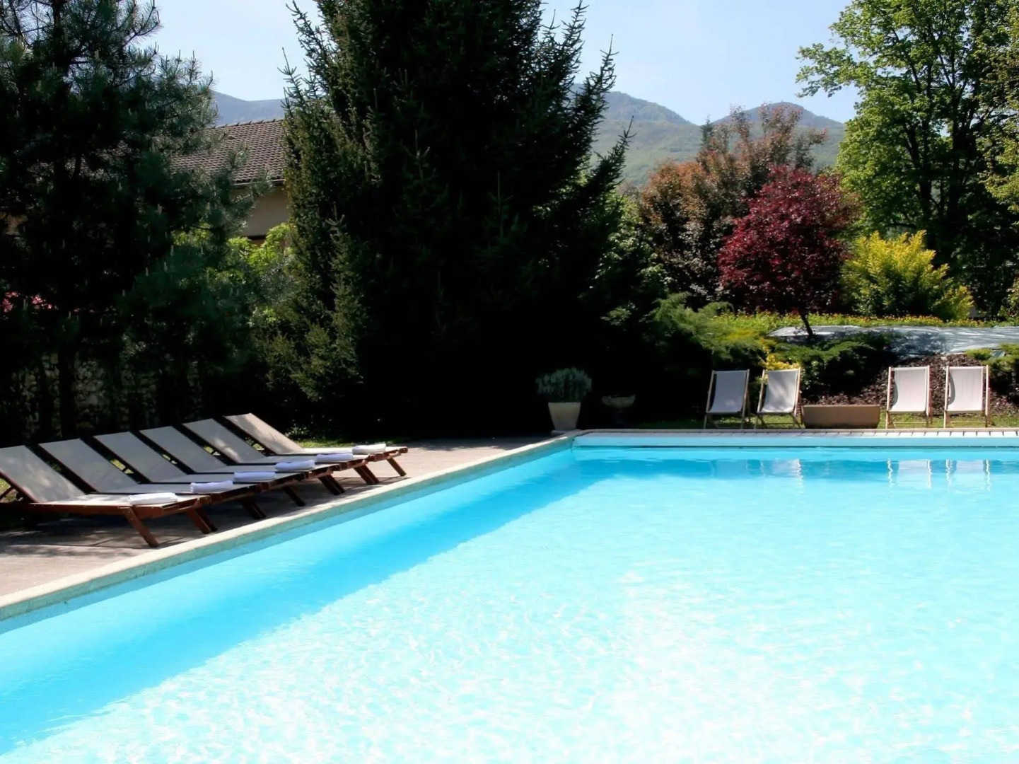 Logis Hôtel Restaurant Le Castel Fleuri