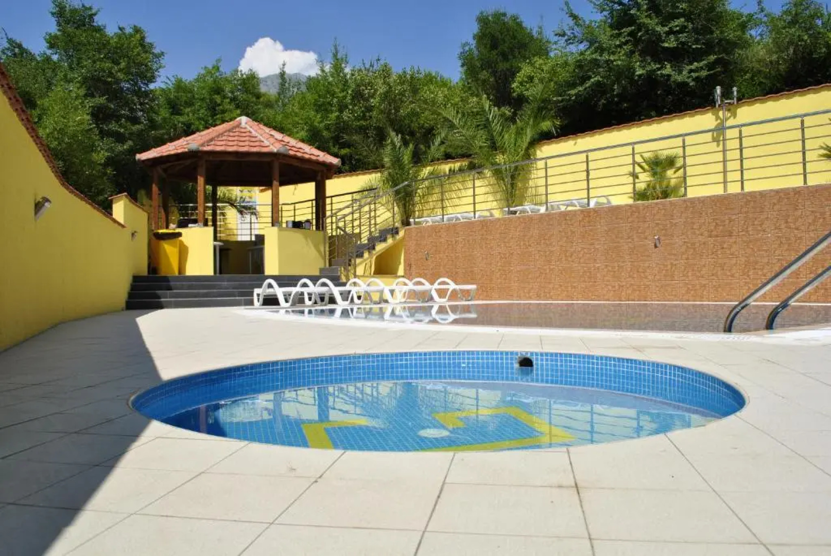 Apartments Villa G