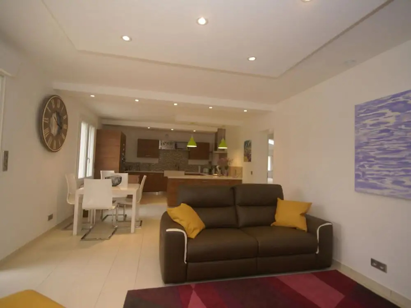 Detached Holiday Home on the Edge of a Vineyard at Châteauneuf-du-pape