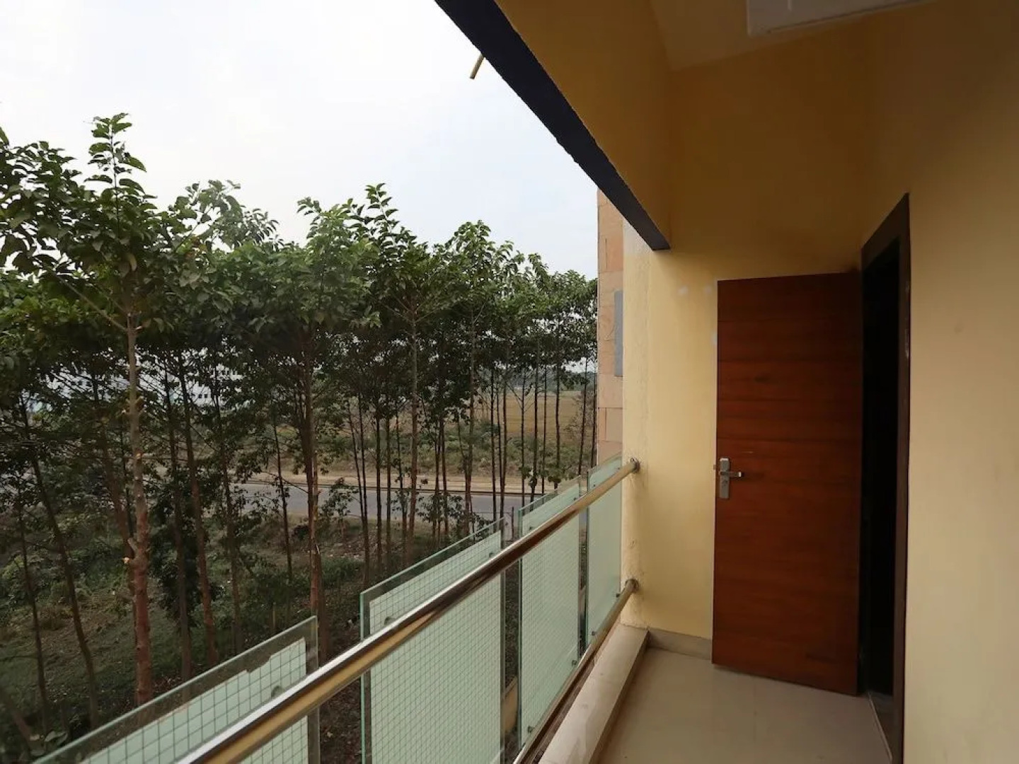 OYO 25124 The Dolphin Palace