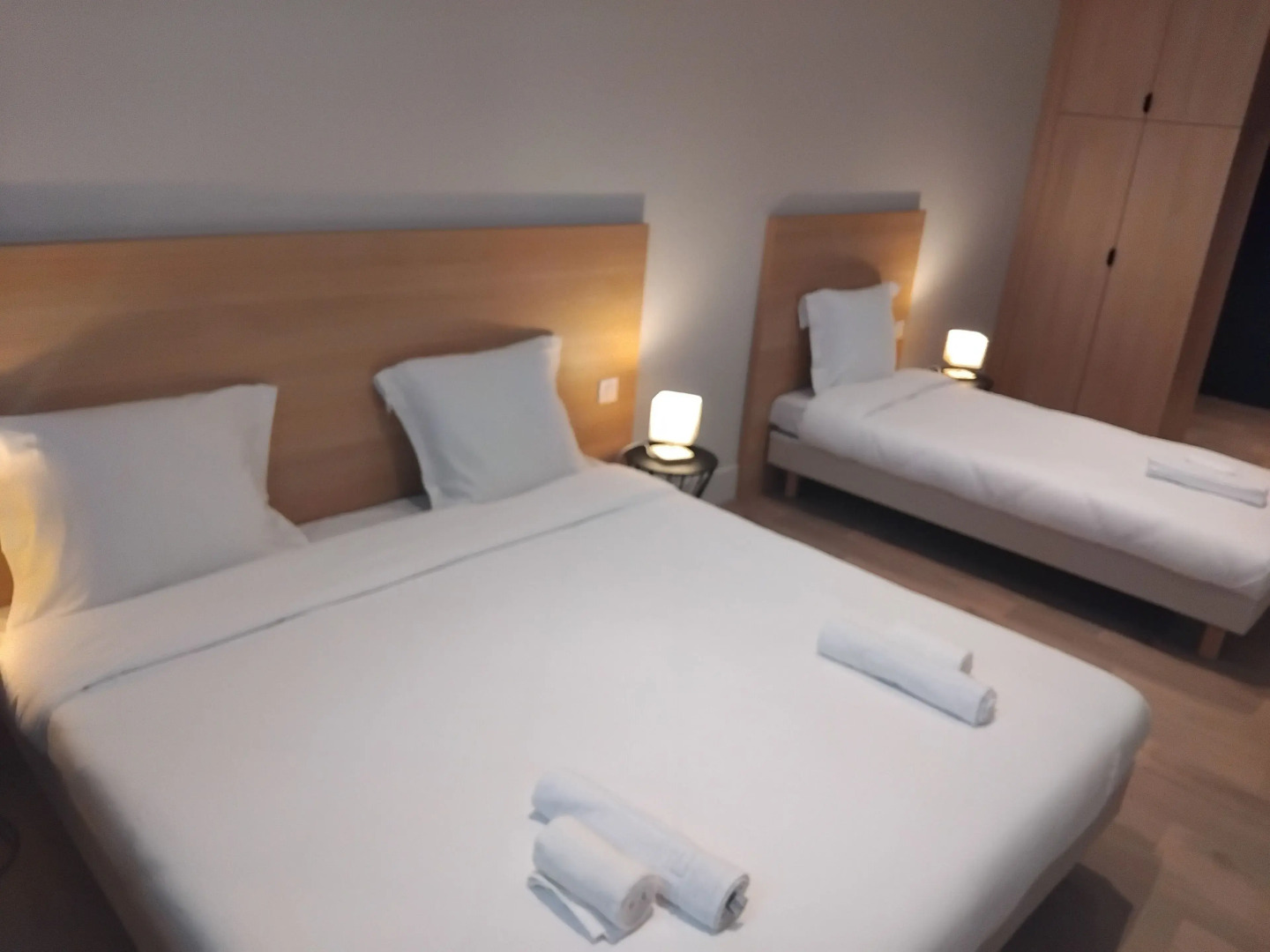 Orly Residis Le Hall